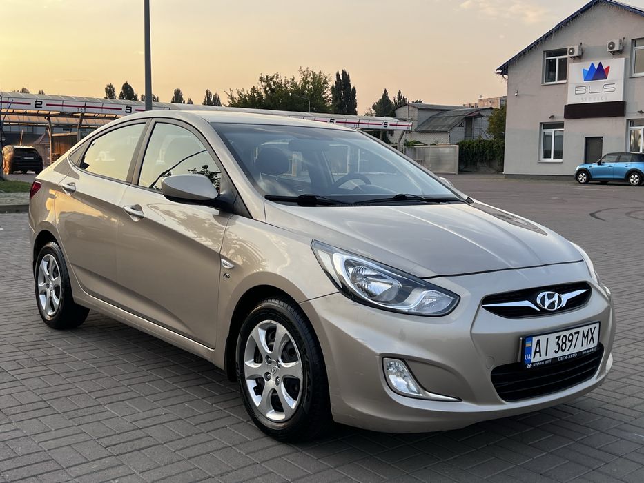 Hyundai Accent 1.6 2012