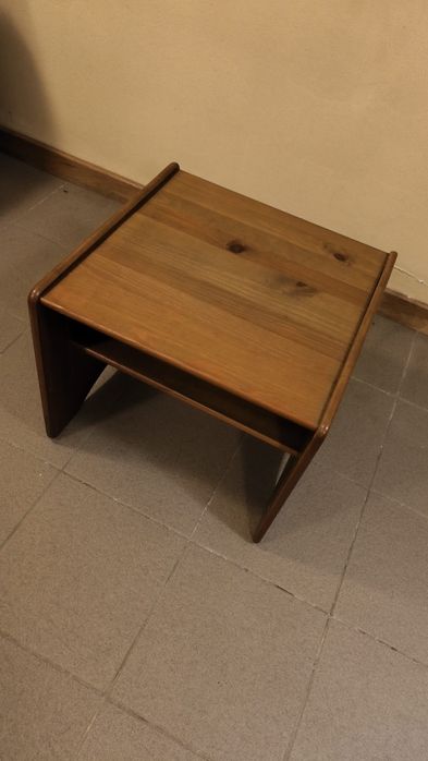 Mesa pequena de centro