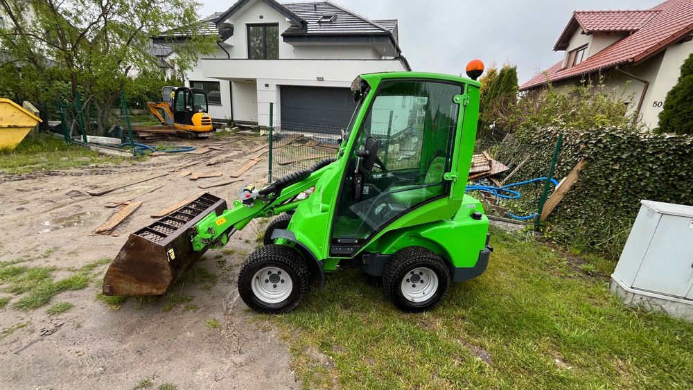 Minikoparka koparka mini ładowarka AVANT najem wynajem usługi 24h/7 FV