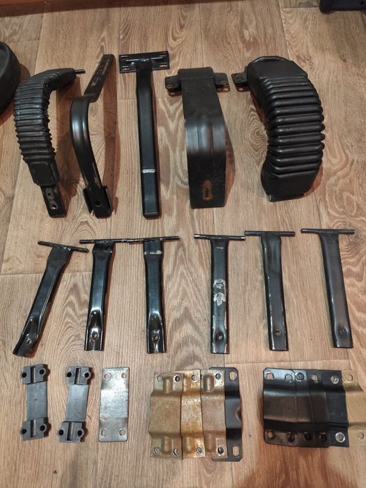 Запчастини до офісних крісел