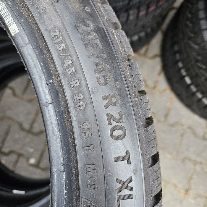 215/45R20 Continental Winter Contact TS 870 P zimowe 4szt jak nowe !!!