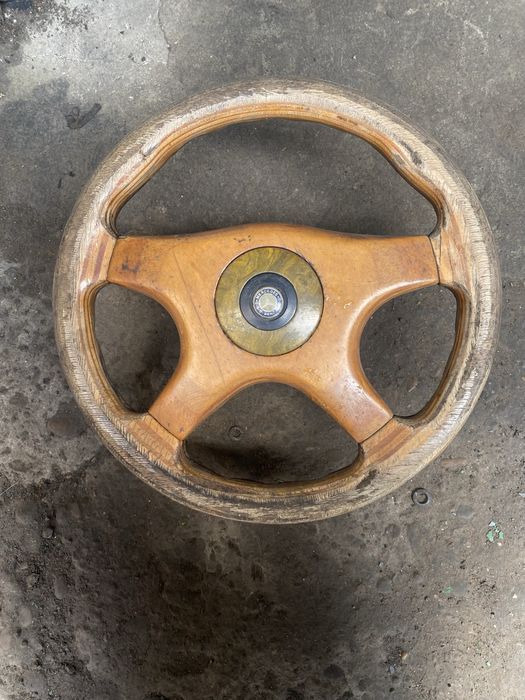 Деревяний руль, кермо mercedes w201 w123 w124 w126 запчастини розборка