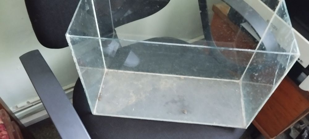 Продам аквариум 20л