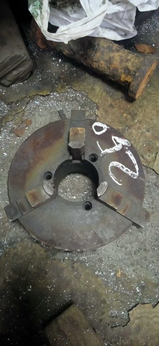 Патрон токарный трехкулачковый