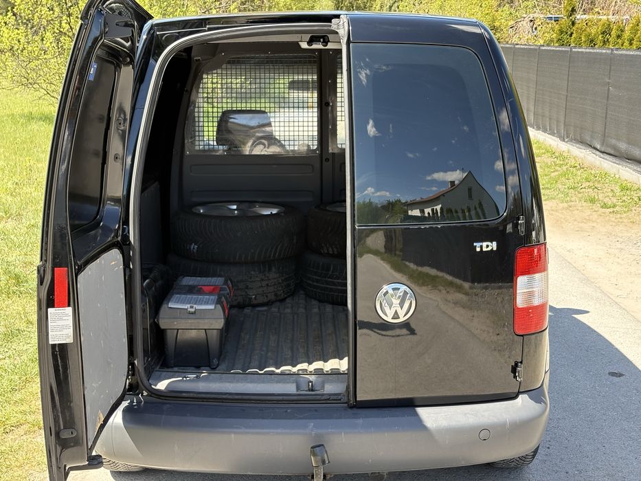 VW Caddy 1.9 105 km klimatyzacja