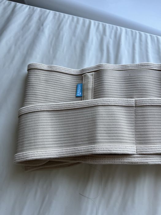 Корсет післяпологовий