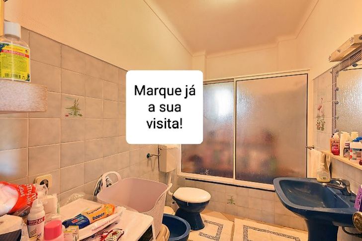 Fantástica moradia V2 + 3  2  

!