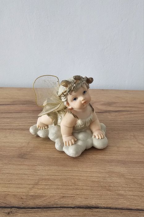 Figurka Aniołka.