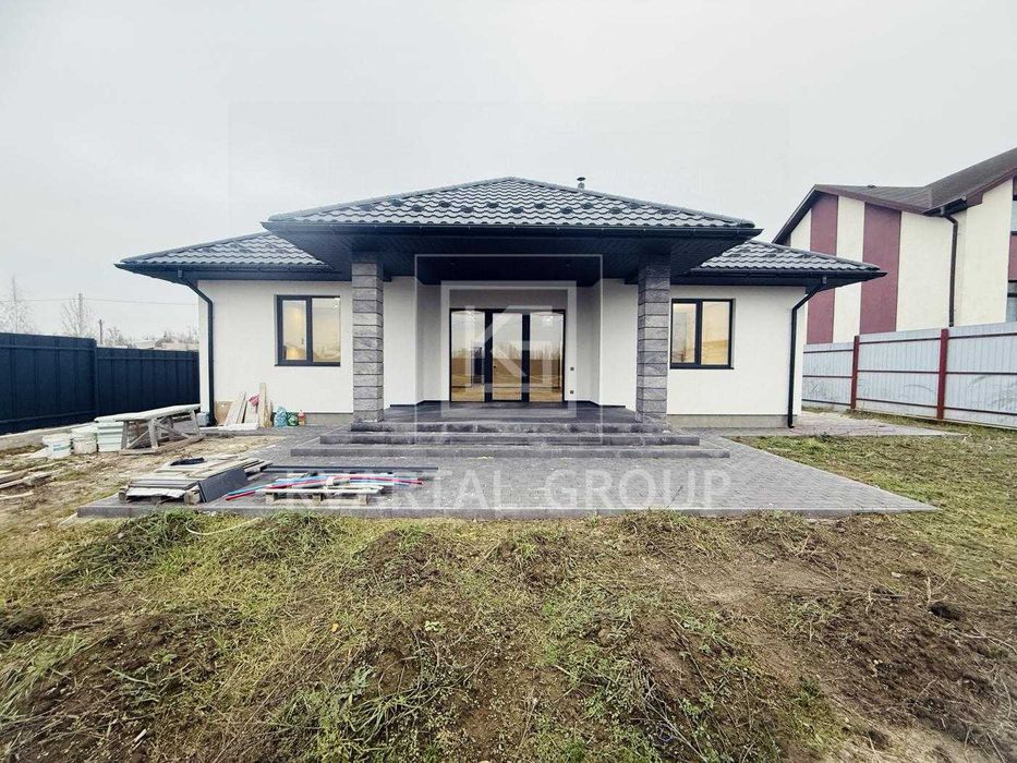 Сучасний будинок 120 м² з ремонтом і ділянкою 12 соток