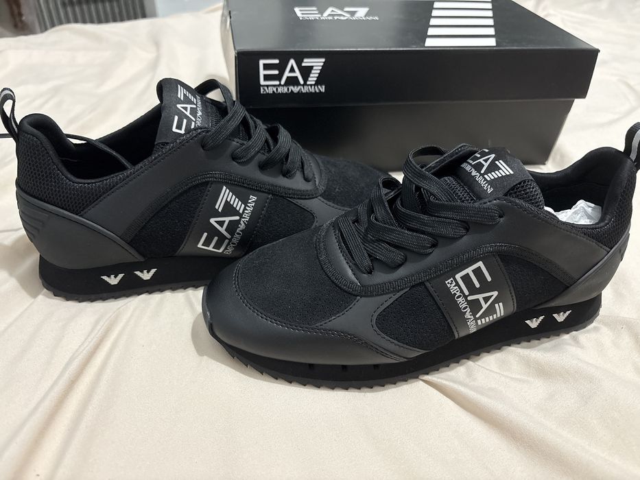 Sapatos Emporio armani nunca usado novo