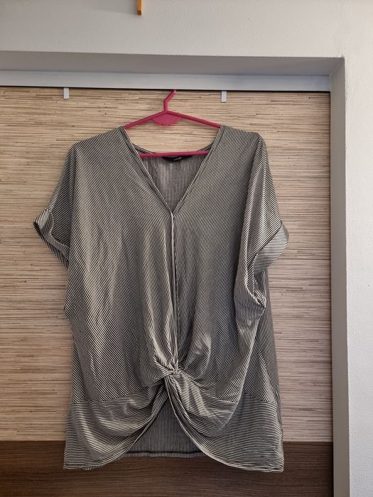 Bluzka wiazana z przodu 44