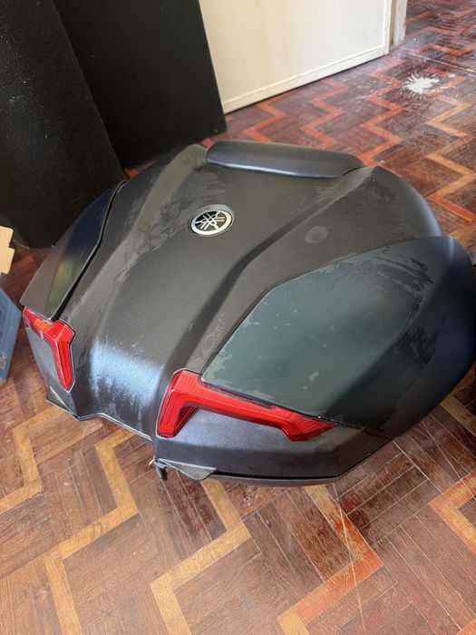 Top case tmax 560