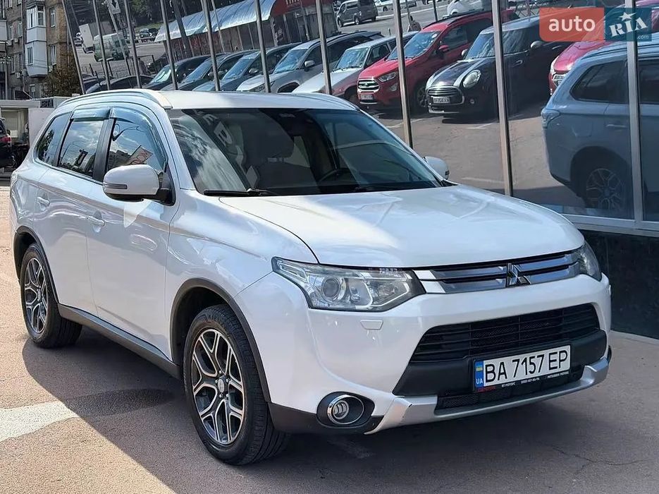 Mitsubishi outlander lll
