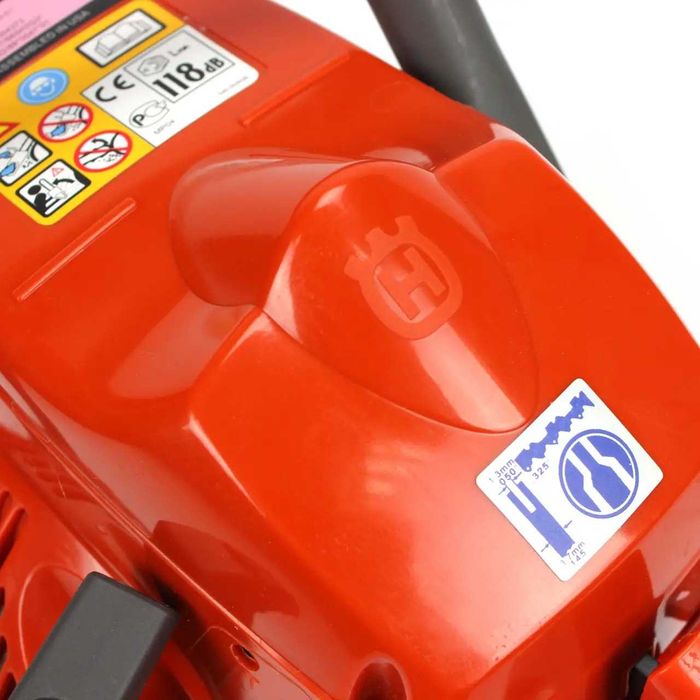 Бензинова пила Husqvarna 142 USA (1,9кВт, 2,6л.с.) Бензопила Хускварна