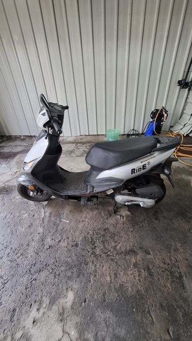 Scooter ride jump 50cc