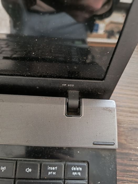 Ноутбук Asus X553M та HP 625