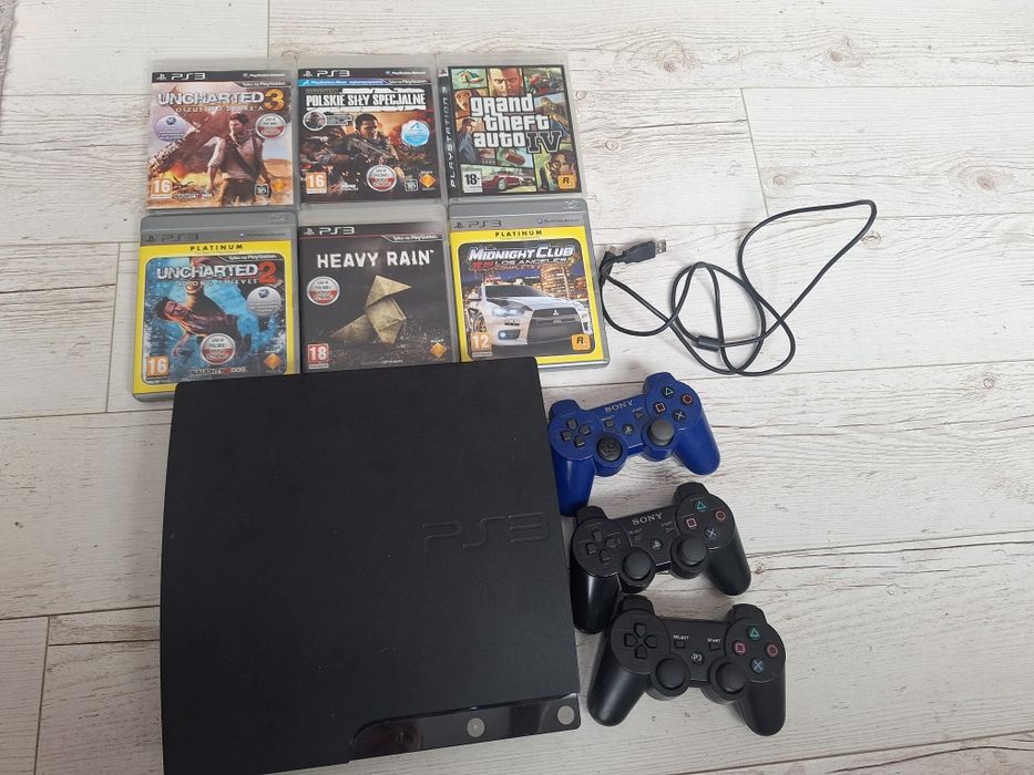 Sprzedam Playstation 3 + 3 pady i 6 gier.
