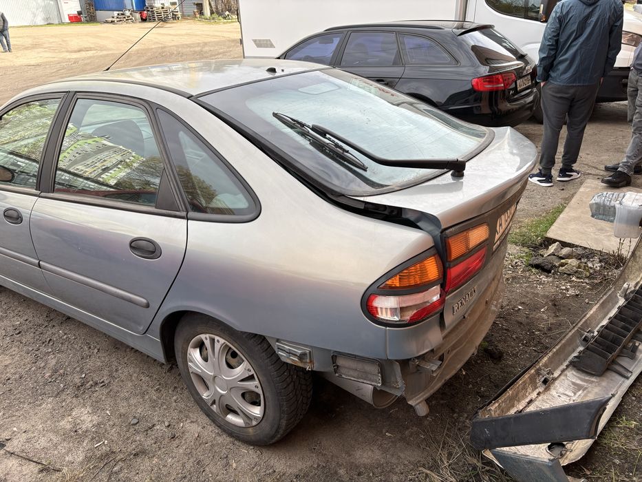 Renault Laguna 1