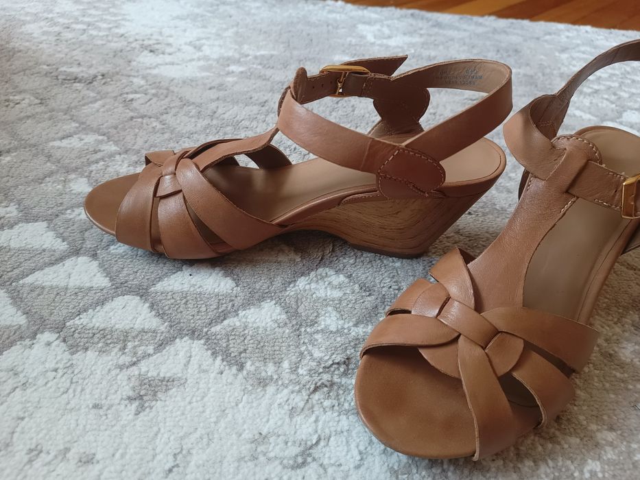 Sandały Clarks skórzane