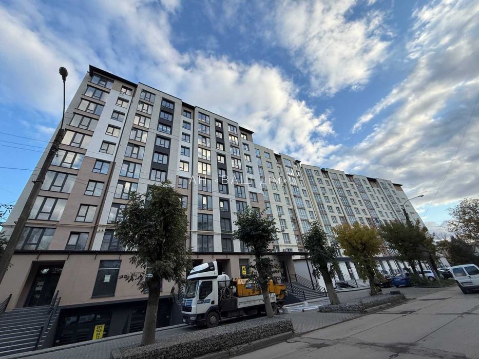 ПРОДАЖ гаража 20 кв.м у заселеній новобудові, вул. Чорновола, 155