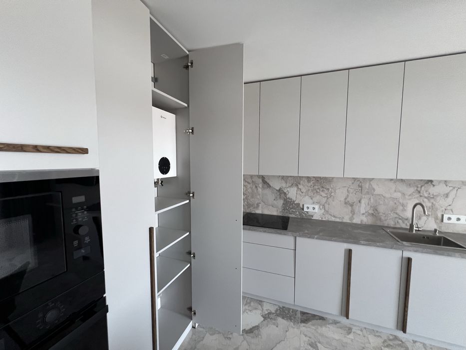 Продаж гарноі 2кім квартири поряд з парком