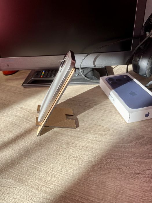 iPhone 16 Pro 128GB – Como Novo