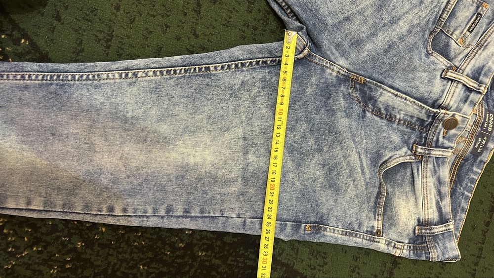 Spodnie Cropp w30/l34 skinny