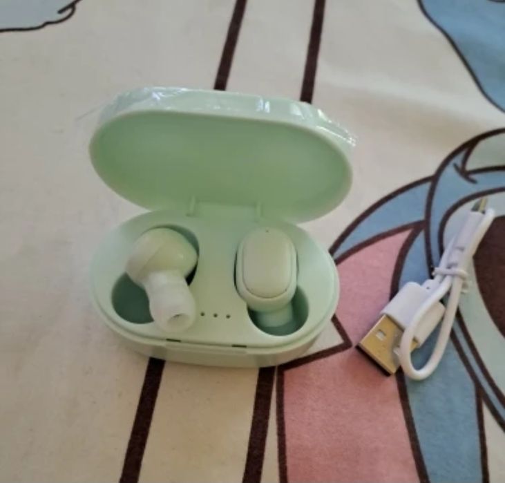 Słuchawki douszne Bluetooth Nowe kolor biały