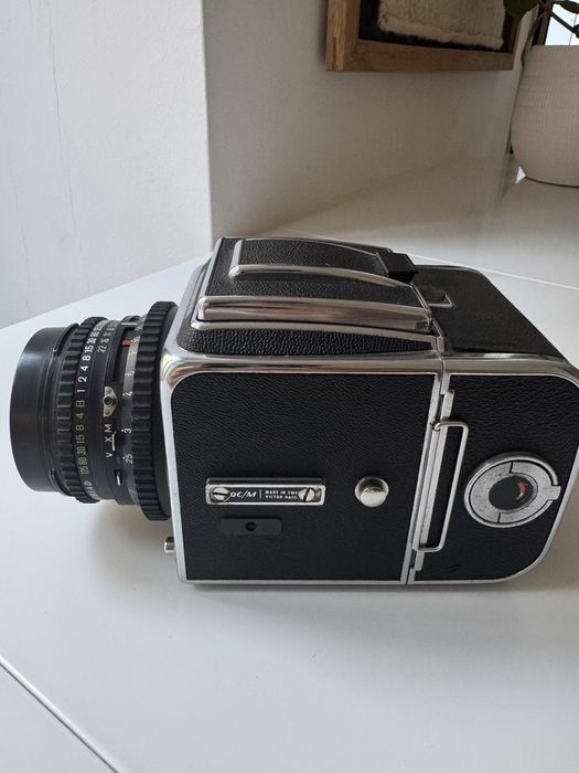 Hasselblad 500cm Carl Zeiss planar 80mm