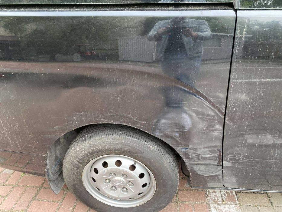 Автомобіль HYUNDAI H-1 2.5 CRDI