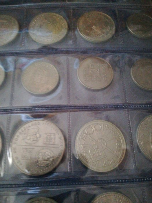 91 moedas de escudos