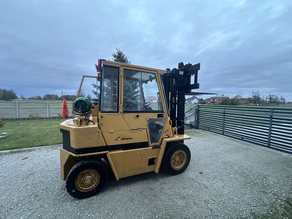 Wózek widłowy CAT 4t 4,2m lpg automat triplex przesuw wolny skok orgin