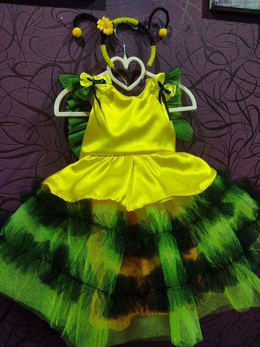 Обруч бджілки, конвалія,бедрика,метелика, кульбаби,сонця,тюльпан, весн