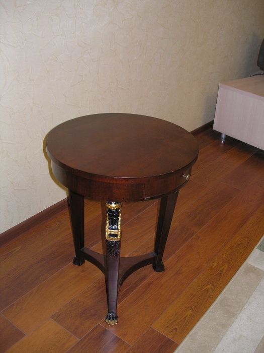 продам Італійський куточок для вітальні!