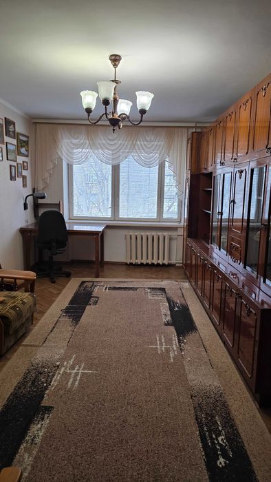 Продаю 3 кімнатну квартиру 63 м.кв., Центр, вул. Шосейна