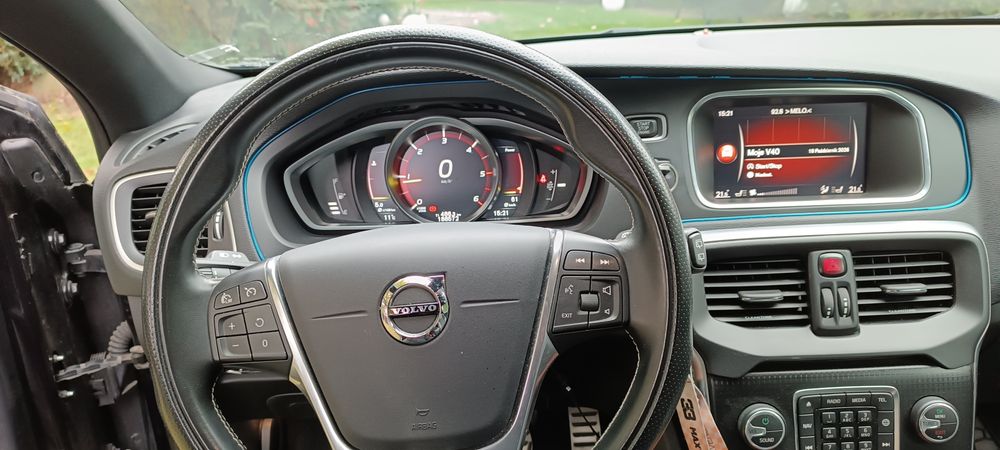 Sprzedam Volvo V40 D3 R design 2019