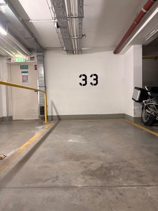 miejsce parkingowe do wynajęcia