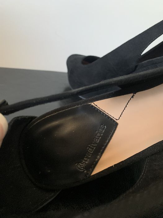 Sapatos salto cunha stradivarius