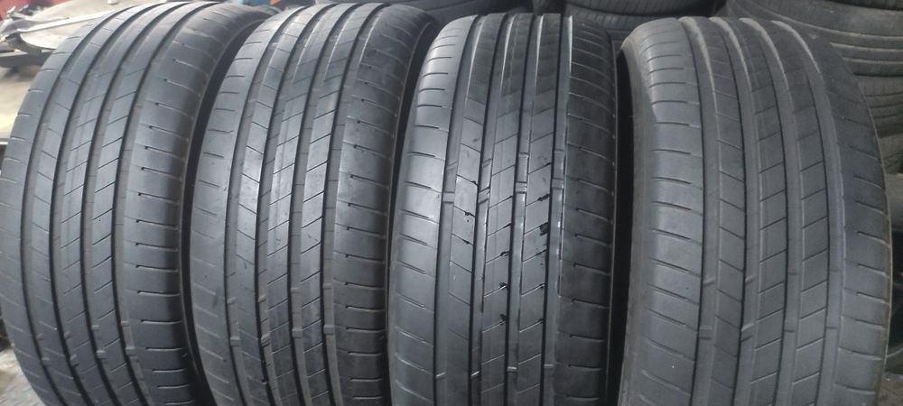 Pneus 235/45/18 Bridgestone  eletric semi novos