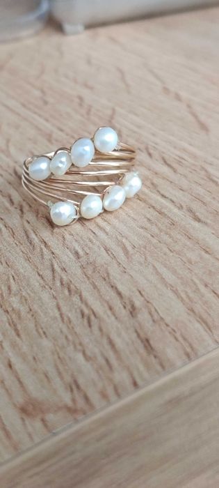 Złoty pierścionek z perłami, próba 583