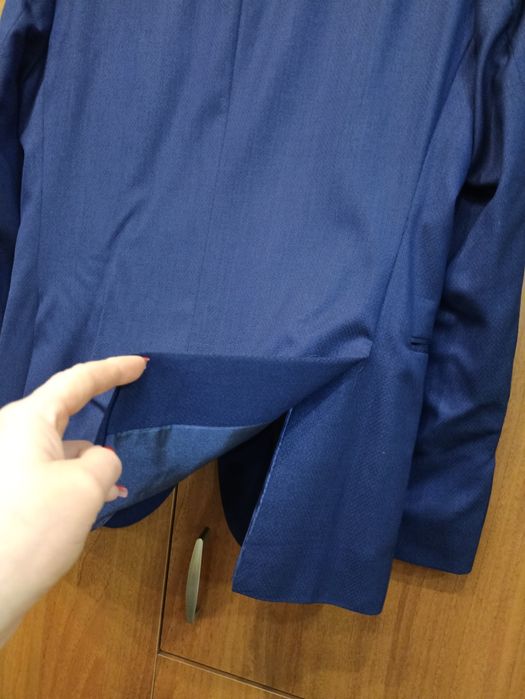 Продам мужской костюм