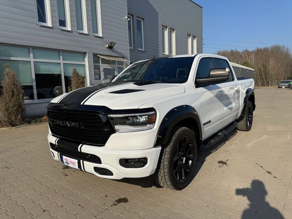 RAM 1500 Laramie, Rambox, koła 22 Harman Kardon