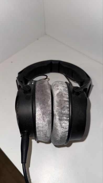Beyerdynamic DT 990 Pro X – jak nowe, używane kilka razy