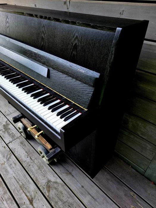 Pianino Nordiska Piano 106,5cm 1985r RENNER Czarny Matowy
