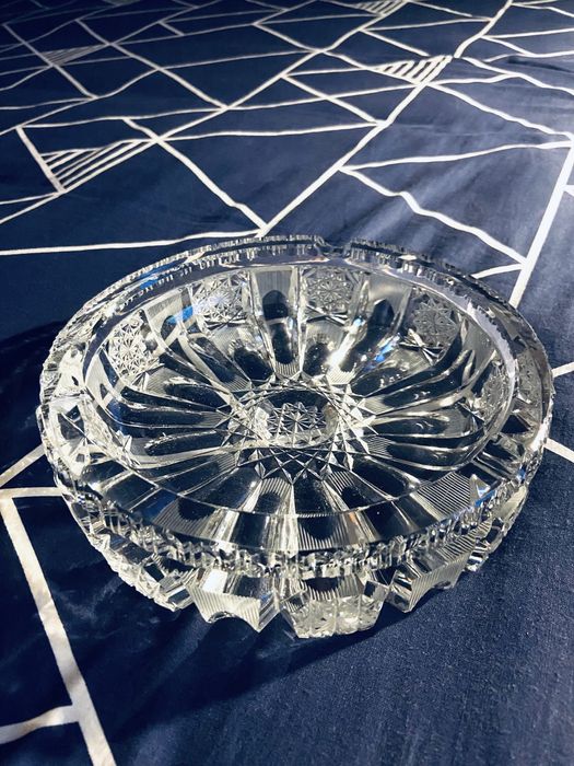 Cinzeiro em cristal (18cm diâmetro)