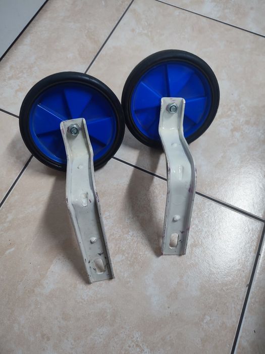 Kółka podporowe boczne do rowerka.