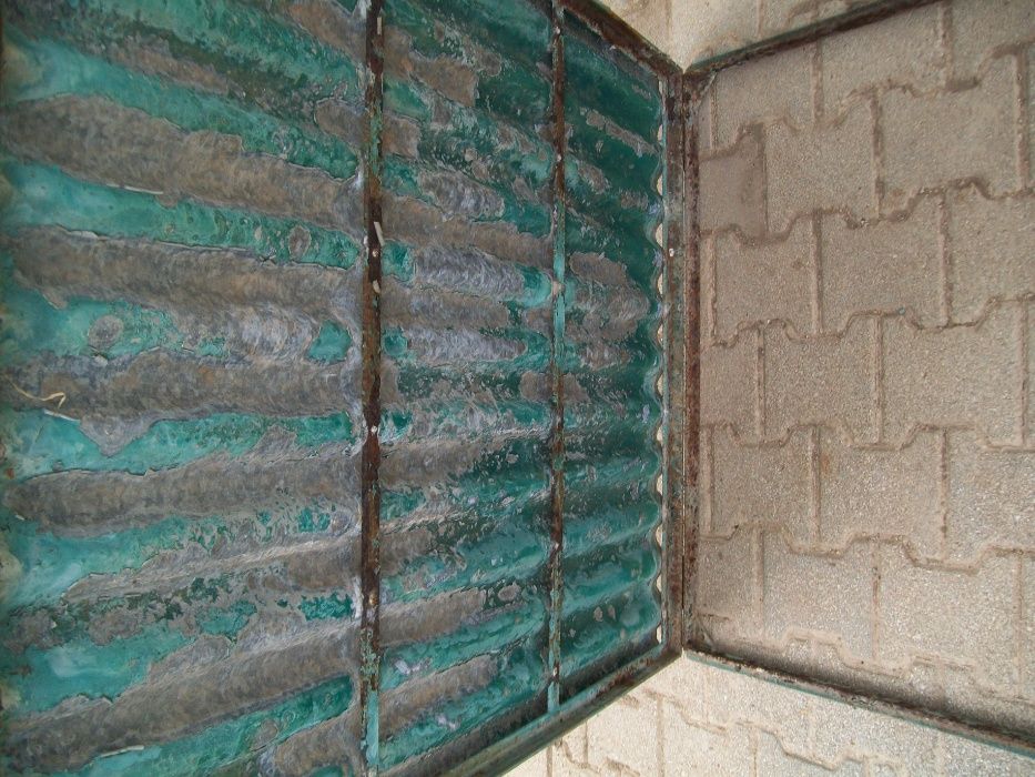 Porta metalica (tampa)