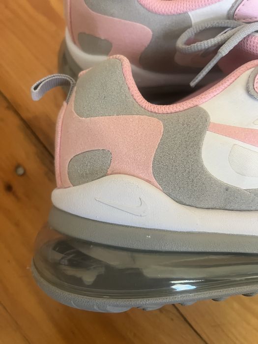 Жіночі кросівки  Nike Air 270