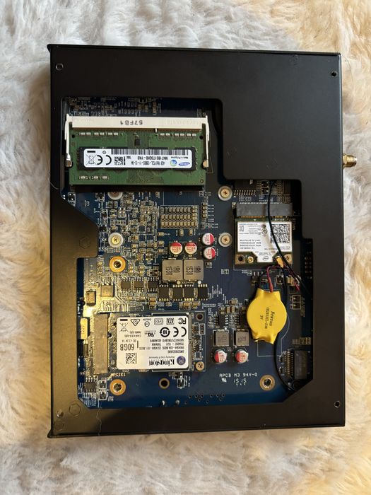 Mini Pc Alpha i3/8gb ram/64 ssd/500hdd