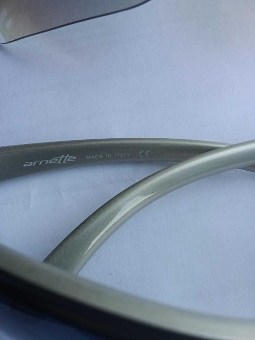 Óculos de sol arnette TRICK 4033 usados, com 2 opções de lentes+caixa.